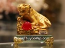 Hổ vàng trên đống tiền vàng đế thủy tinh C124A
